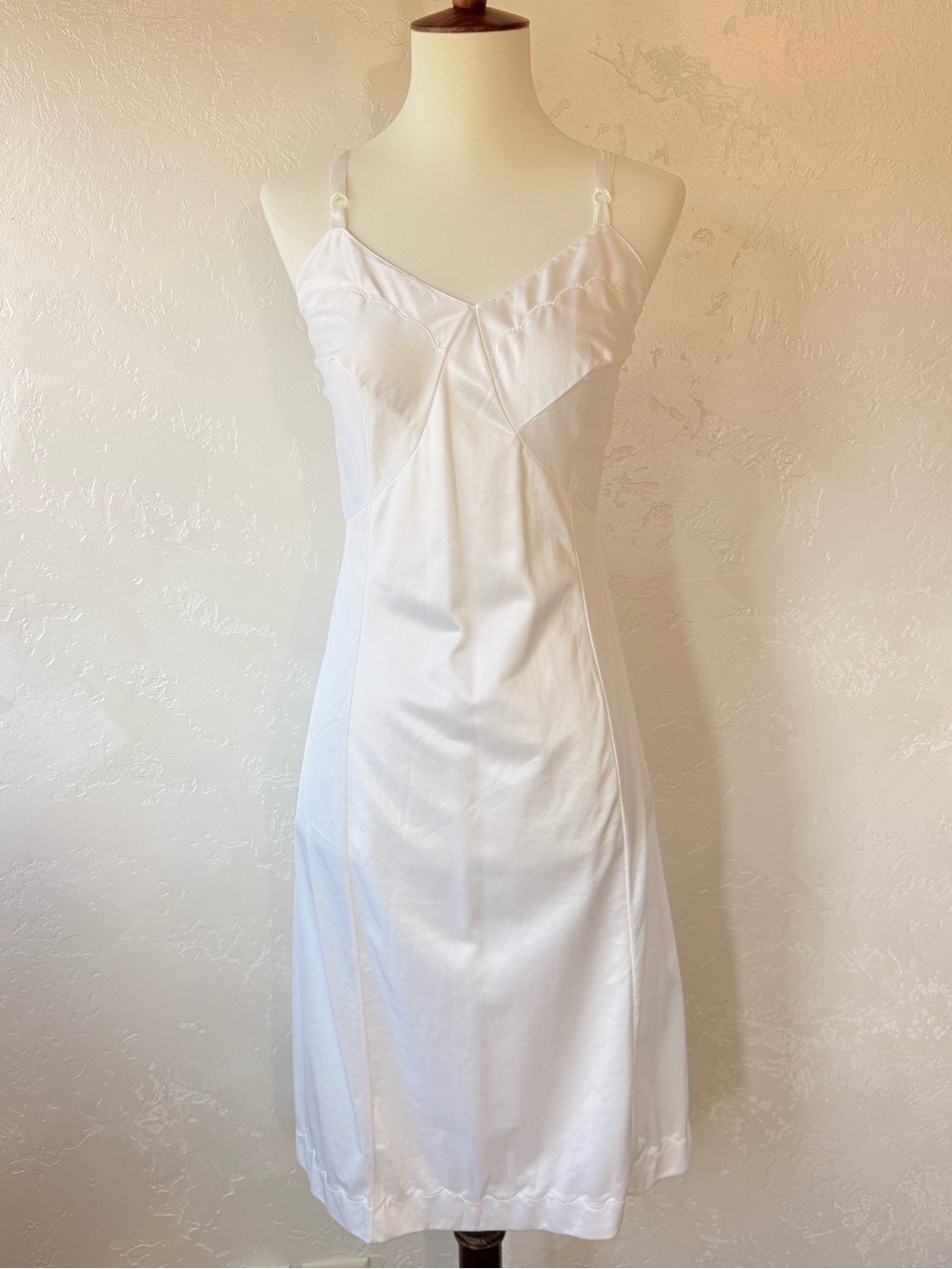 White Vintage Sears Slip — Size 34 S/M
